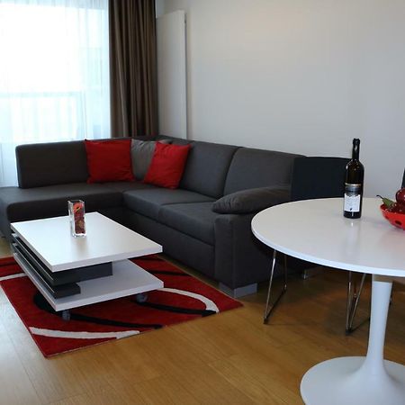Panorama City Apartment With Free Parking 브라티슬라바 외부 사진