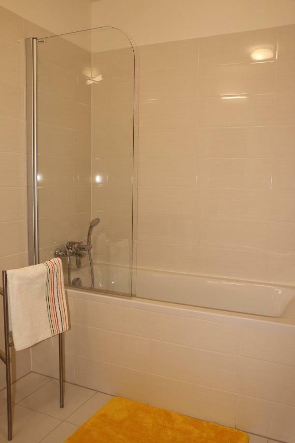 Panorama City Apartment With Free Parking 브라티슬라바 외부 사진
